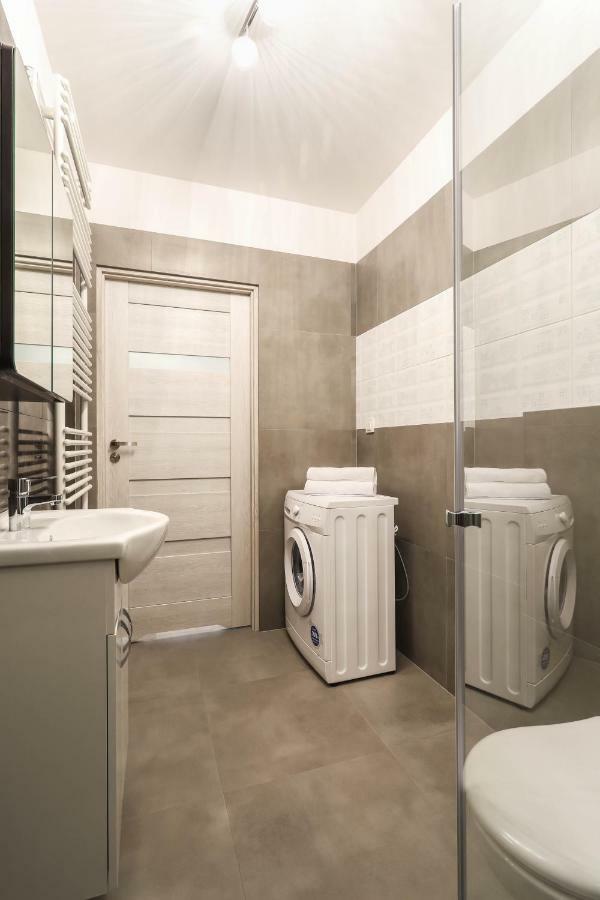Darna Apartamenty Avena 4 Poznań Exteriör bild